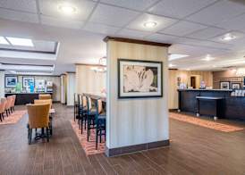 Hampton Inn Parkersburg/Mineral Wells 4