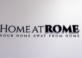 Home at Rome Vatican Suites 3