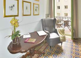 Mihlton Barcelona Boutique B&B 5