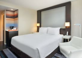 Courtyard by Marriott New York Manhattan/Central Park 5