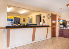 Econo Lodge Inn & Suites Windsor Locks Bradley Airport 3