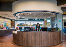 Tru By Hilton Savannah Airport 4