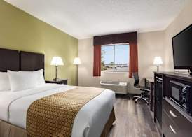 Baymont by Wyndham Monroe 2