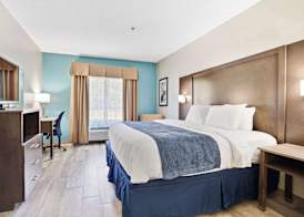 Blue Water Inn & Suites BW Signature Collection 5