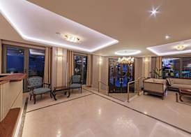 Triton Hotel 2