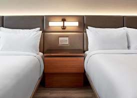 AC Hotel by Marriott Santa Rosa Sonoma Wine Country 5