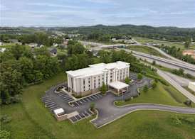 Hampton Inn Fairmont 5