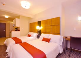 Hotel Five44 3