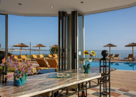 Romantica Beach 2