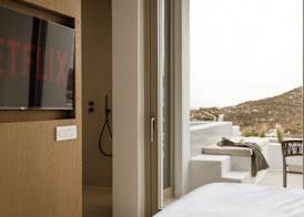 Mykonos Flow Super Paradise, Adults Only by Mr and Mrs White 5