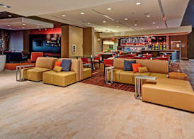 Courtyard by Marriott Westbury Long Island 2