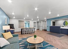 WoodSpring Suites Gilbert - Mesa Gateway Airport 2