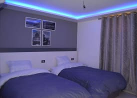 Azar Boutique Hotel 5