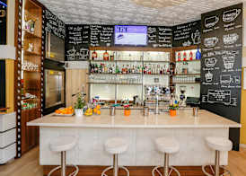 Timeout City Hotel, 5 min to city center, Self Check In 2