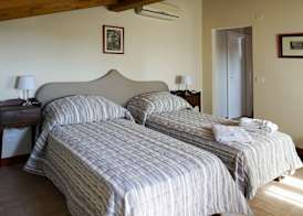 Casa Isolani Guest House Santo Stefano 4