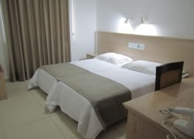 Senator Hotel Apartments - Adults Only 4