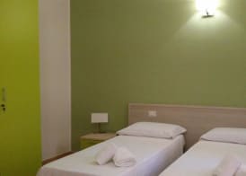 Hotel '904 4