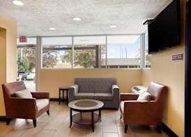 Super 8 by Wyndham Jackson 3