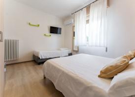 MH Hotel Benaco 2