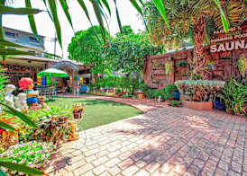 The Train Resort - Your Relaxing Resort with Large Pool & Jacuzzi 2