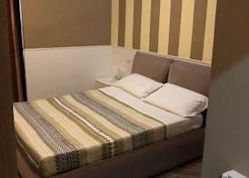 Rent Rooms Colosseum 4