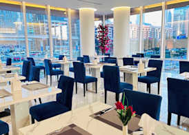 Emirates Grand Hotel Opposite DIFC 2