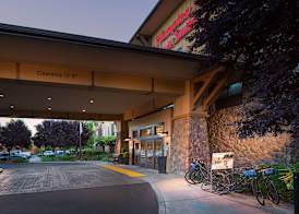 Hampton Inn & Suites Windsor - Sonoma Wine Country 3