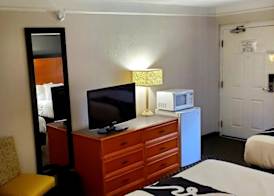 Days Inn by Wyndham Gainesville Florida 5