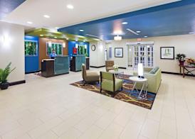 La Quinta by Wyndham Floresville 3