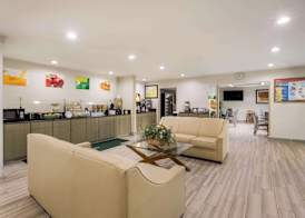 Quality Inn Northlake 2
