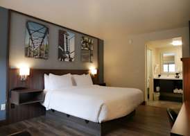 Days Inn by Wyndham Prescott 4