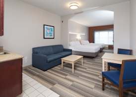 Holiday Inn Express & Suites GRAND BLANC by IHG 3
