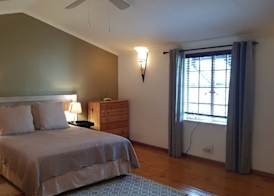 Six Valk Avenue Guest House 4