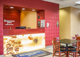 Rodeway Inn MacArthur Airport 4