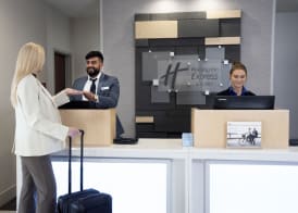 Holiday Inn Express & Suites CHESTER-MONROE-GOSHEN by IHG 3