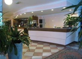 Hotel Boomerang - Check-in & Meals in front at hotel Sporting 2