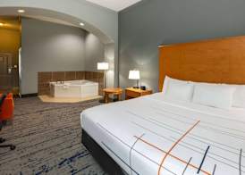 La Quinta by Wyndham Bridgeport 5