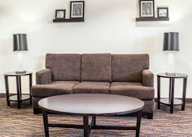 Sleep Inn & Suites Spring Lake - Fayetteville near Fort Bragg 3