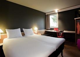 Ibis Provins 5