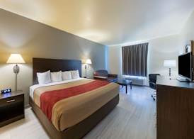 Econo Lodge Inn & Suites Bridgeport 3