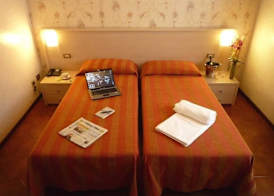 Hotel Montecarlo 5