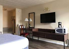 Knights Inn Fort Erie 5