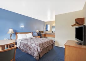 Days Inn by Wyndham Seattle North of Downtown 4