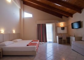 Al Mare Hotel 5