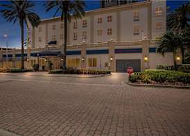 Hampton Inn & Suites St. Petersburg/Downtown 4