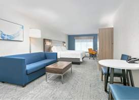 Holiday Inn Express & Suites VALPARAISO by IHG 4