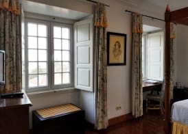Lawrences Hotel 5