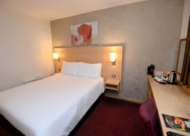 Meadow Farm Redditch by Marstons Inns 3