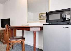 Knights Inn Macedonia 5
