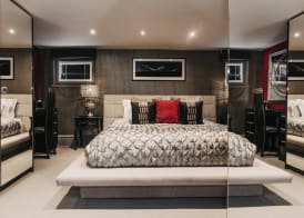 Square Townhouse 4